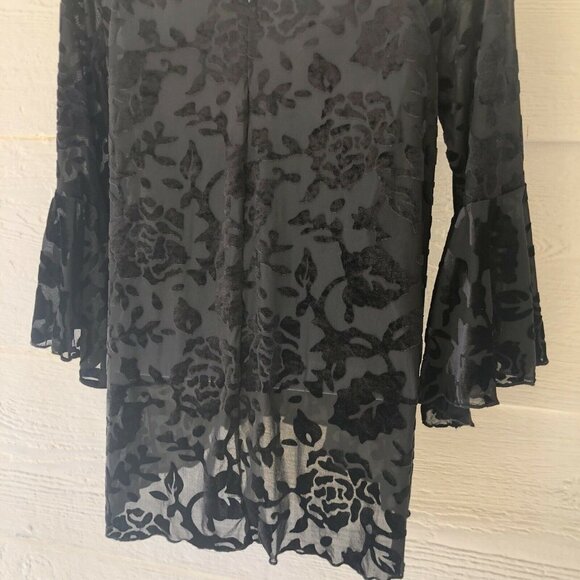 Chelsea & Theodore Size Small Black Velvet Burnout Top Sheer Flare Sleeves - Picture 7 of 12